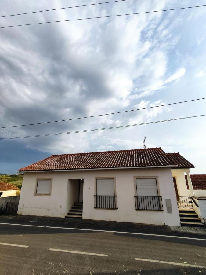 Vila Casa Sossegada Na Batalha Exteriér fotografie